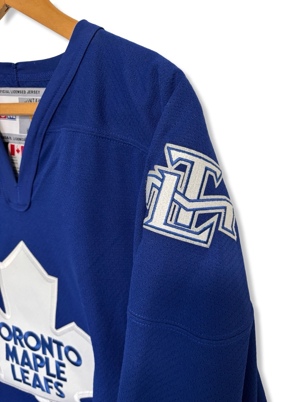 Vintage Toronto Maple Leafs Hockey Jersey - Picture 4 of 5